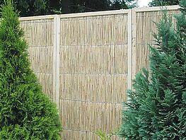 Hiss Reet fence