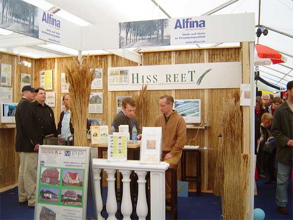 Exhibition stand of the Alfina company and of Hiss Reet.